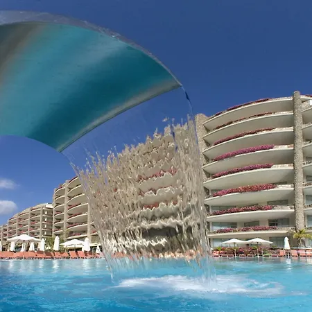 Emerald Sport And Activities Club * Ла-Плая-де-Тауро